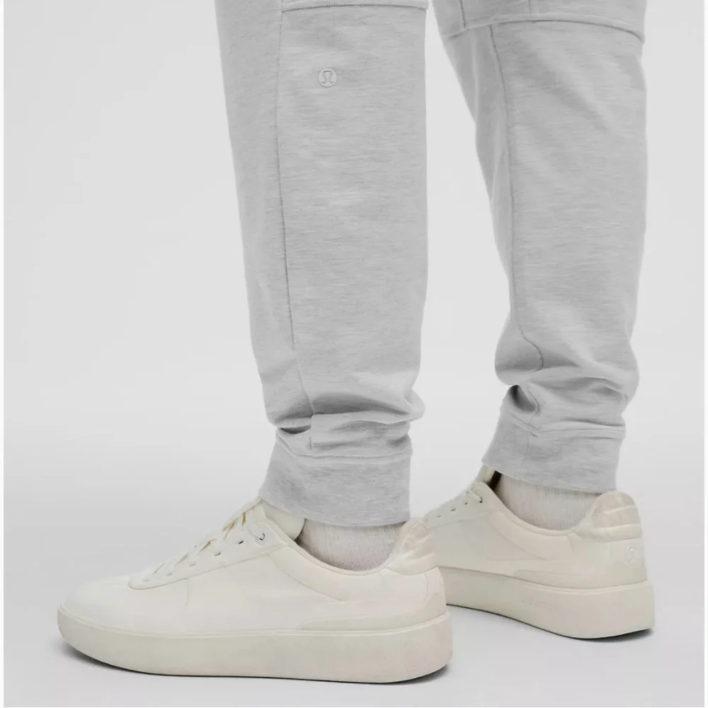 lululemon athletica Men's Light Gray Jogger Sweatpants